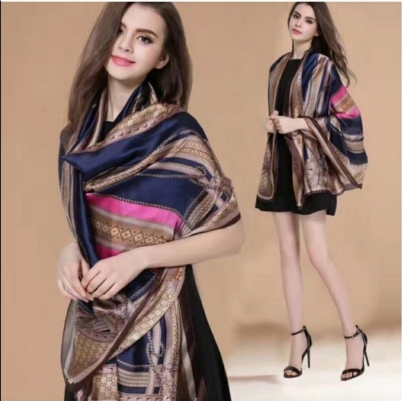 NEW Boutique Chain Print Scarf Classic Luxury Accent EXTRA Large Shoulder Drape - Picture 6 of 7